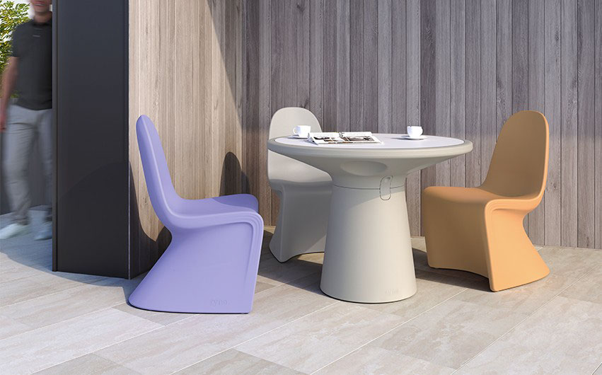 Découvrez la Ryno® Dining Chair 2.0 autour d’une table Ryno